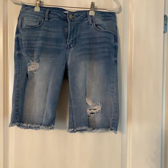 Kensie Denim Bermuda shorts. Size 6/28 - Picture 1 of 7